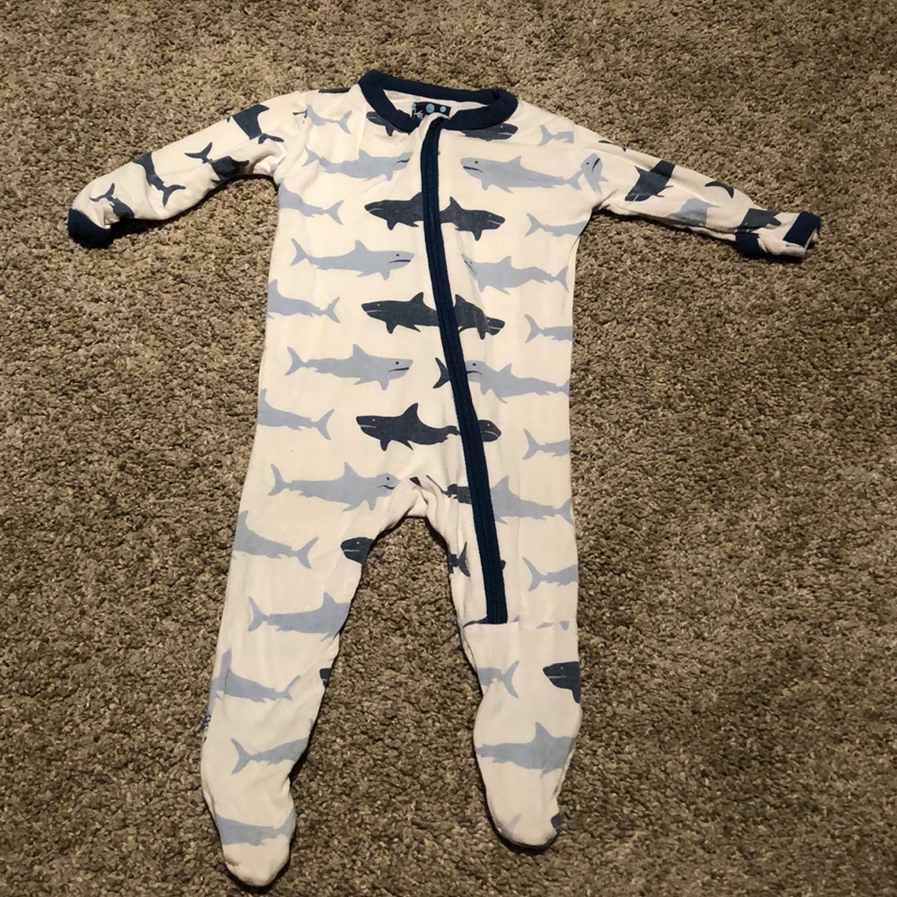Kickee pants zip footie